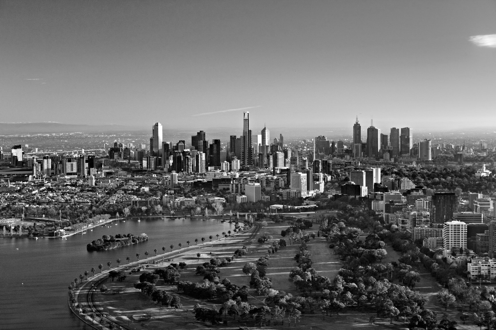 Melbourne_city_view_bw